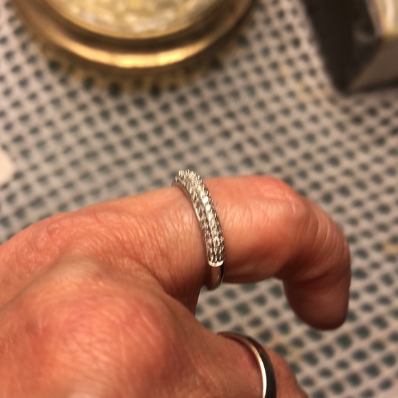 Diamond Ring - Picture 2 of 3